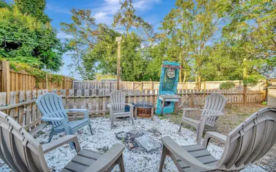 Family Home 10 Mins to Beach Pets Welcome