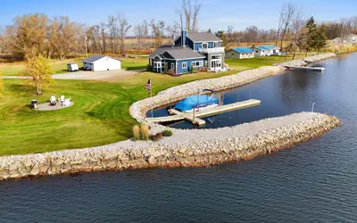 Lakeside Retreat 2 Docks Bay Access