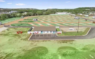 Joy Drive In RV Resort