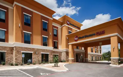 Best Western Plus Elmendorf Hotel / San Antonio Hotel