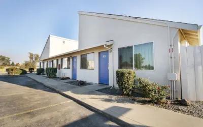 Super 8 by Wyndham Dunnigan