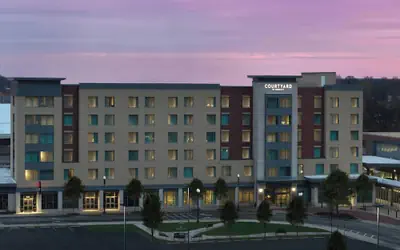 Courtyard Muncie at Horizon Convention Center