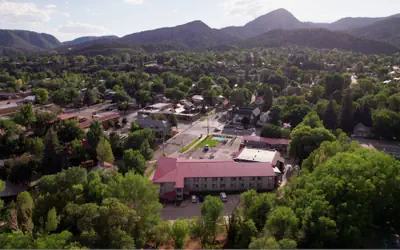 The Junction Hotel and Hostel