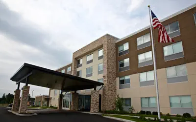 Holiday Inn Express & Suites Oswego by IHG