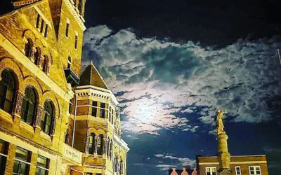 City Hall Grand Hotel