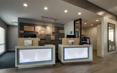 Holiday Inn Express & Suites Mount Vernon by IHG