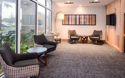 Holiday Inn Express & Suites St. Petersburg - Madeira Beach by IHG