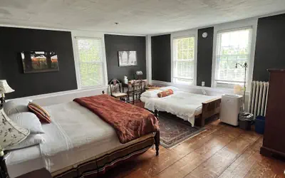 Colonel Williams Inn