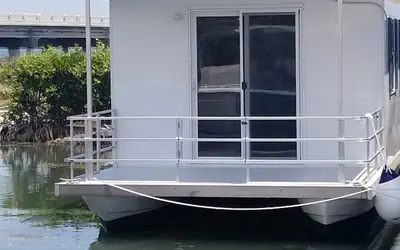 Old Wooden Bridge Resort and Marina