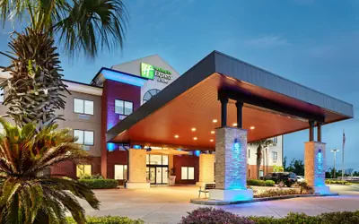 Holiday Inn Express Hotel & Suites Panama City-Tyndall by IHG
