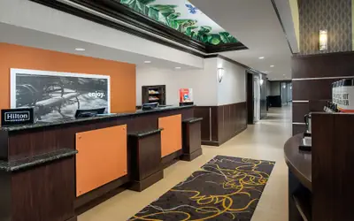 Hampton Inn & Suites Lake City