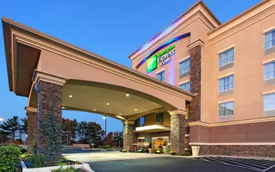 Holiday Inn Express Hotel & Suites Cookeville by IHG