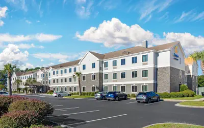 Comfort Inn & Suites Savannah Airport