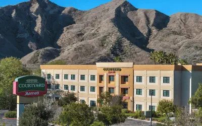 Courtyard by Marriott Santa Clarita Valencia