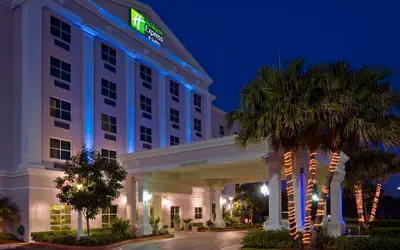 Holiday Inn Express & Suites Kendall by IHG