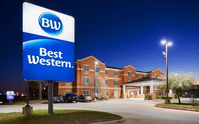 Best Western Lockhart Hotel & Suites
