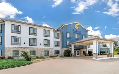 Comfort Inn & Suites Grinnell near I-80