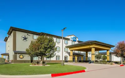 Best Western South Plains Inn & Suites