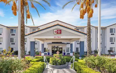 Best Western Plus Lake Elsinore Inn & Suites