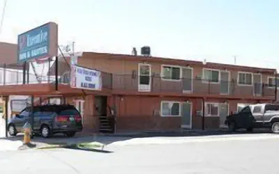 Executive Inn & Suites