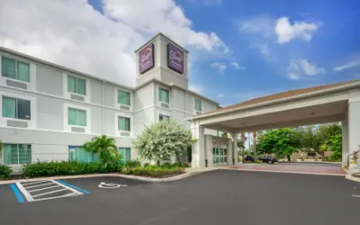 Sleep Inn & Suites Port Charlotte - Punta Gorda