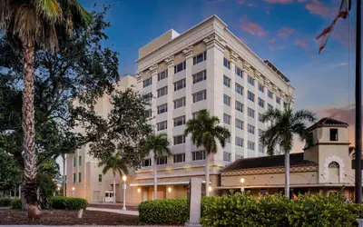 The Banyan Hotel Fort Myers, Tapestry Collection by Hilton