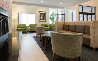 Holiday Inn Express & Suites Lexington NW-The Vineyard by IHG