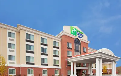 Holiday Inn Express Hotel & Suites Niagara Falls by IHG