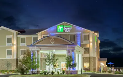 Holiday Inn Express Hotel & Suites Clarksville by IHG