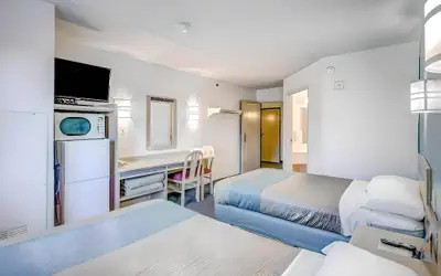 Econo Lodge Menomonie