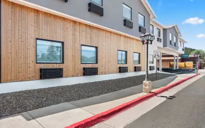 The Ellsworth Hotel, an Ascend Collection Hotel