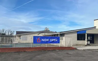 Motel 6 Cross Lanes, WV - Goff Mountain Rd