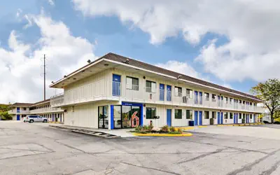 Motel 6 Pittsburgh, PA - Crafton