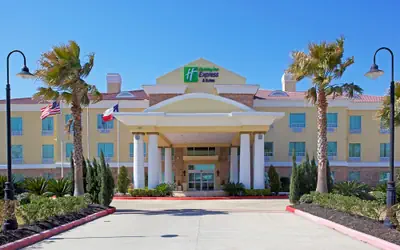 Holiday Inn Express Hotel & Suites Pearland by IHG