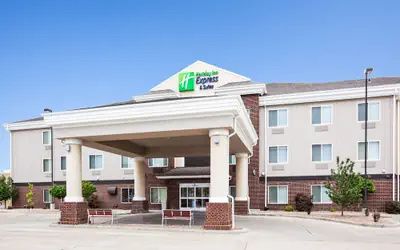 Holiday Inn Express Hotel & Suites Dickinson by IHG