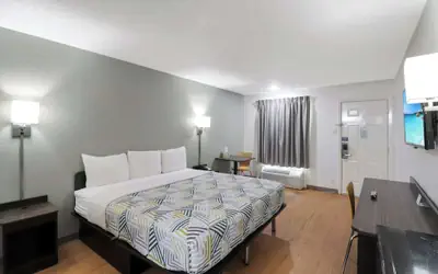 Motel 6 Bryan, TX - University Area