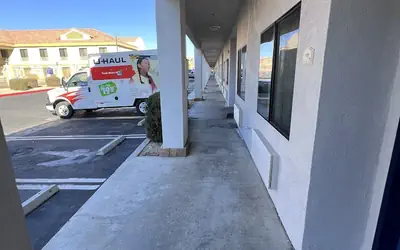 Starlight Inn & Suites Motel 29 Palms Joshua Tree National Park