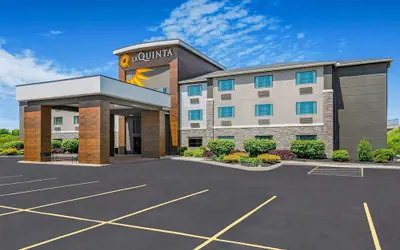 La Quinta Inn & Suites by Wyndham Batavia