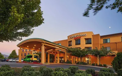 Courtyard by Marriott Medford Airport
