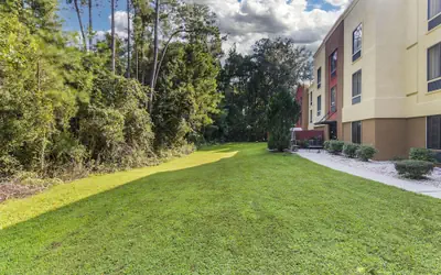 Best Western Plus Richmond Hill Inn