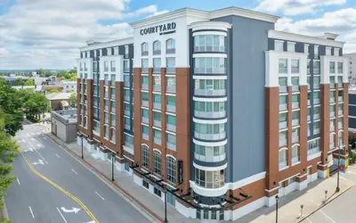 Courtyard by Marriott Athens Downtown