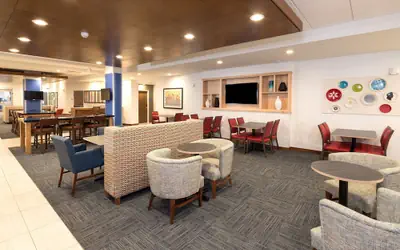 Holiday Inn Express & Suites Gaylord by IHG