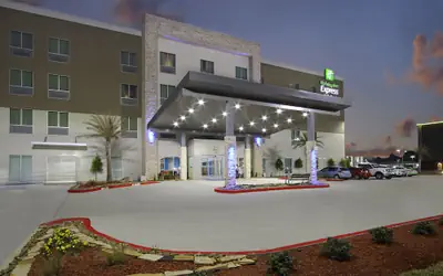 Holiday Inn Express & Suites Lake Charles South Casino Area by IHG