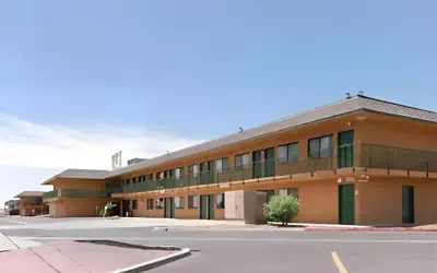 Econo Lodge Inn & Suites Yuma