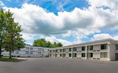 Studio 6 Suites Clarion, PA