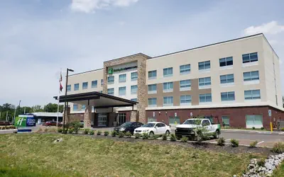 Holiday Inn Express & Suites Nashville North - Springfield by IHG