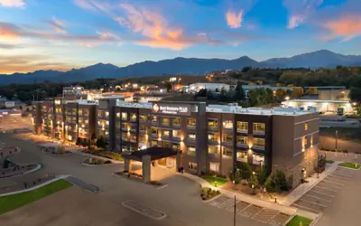 Best Western Plus Fillmore Inn & Suites