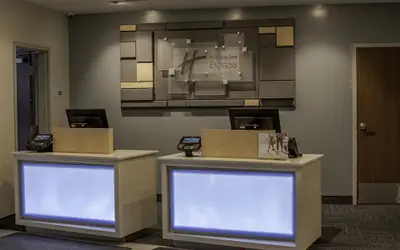 Holiday Inn Express & Suites Tonawanda - Buffalo Area by IHG