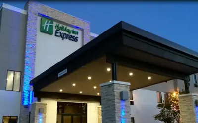 Holiday Inn Express and Suites White Hall by IHG