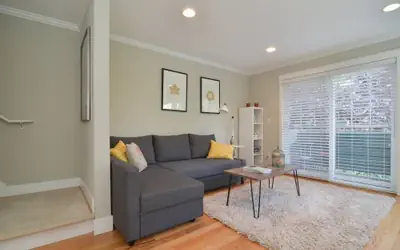 Seattle Vacation Home: Off The Wall